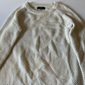 Mossimo cream sweater